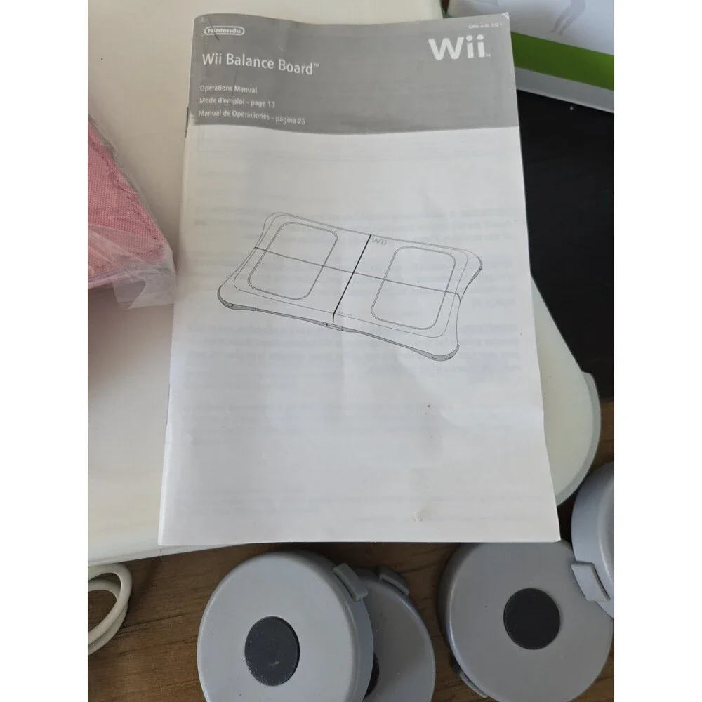 Complete Nintendo Wii Fit Balance Board Wii Fit & Fit Plus Games & Accessories